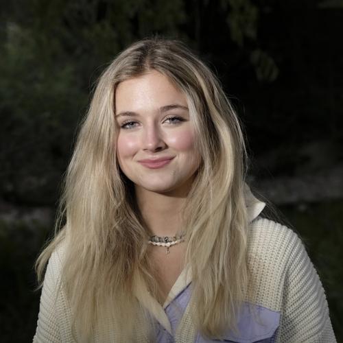  Julia Brincker